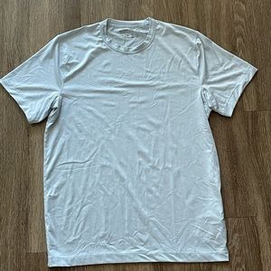 A&F Men’s Lightweight Air Knit Tee